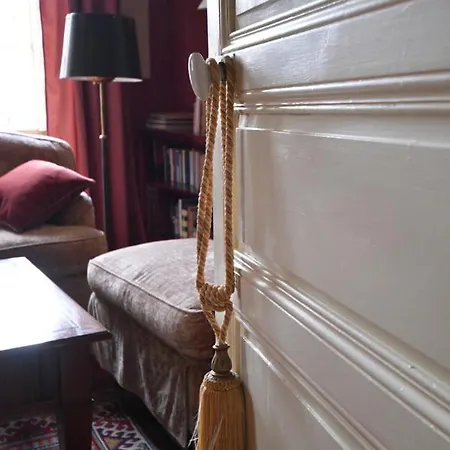 La Cachette Du Comte * Montfort-sur-Argens